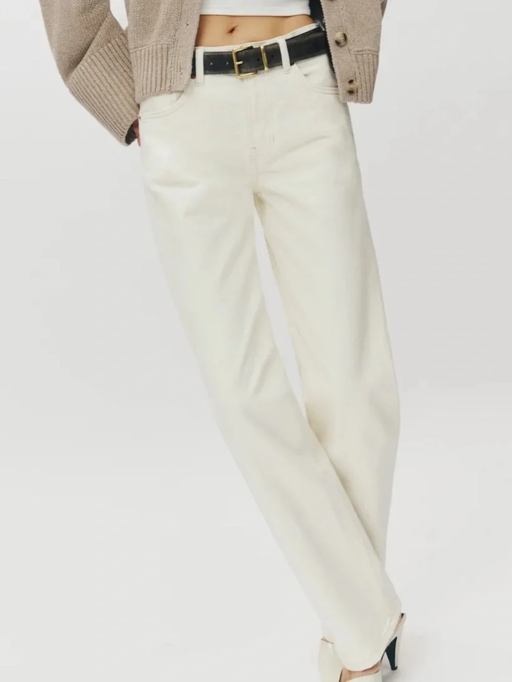 Reformation Val 90s Mid Rise Straight Jeans - Picture 2 of 6
